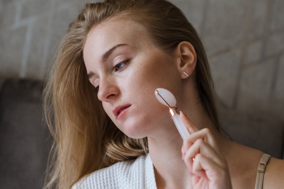 What Microneedling Actually Does (and Doesn't)
